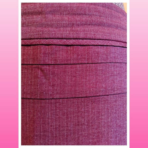 The Limited Skirt - Picture 8 of 8